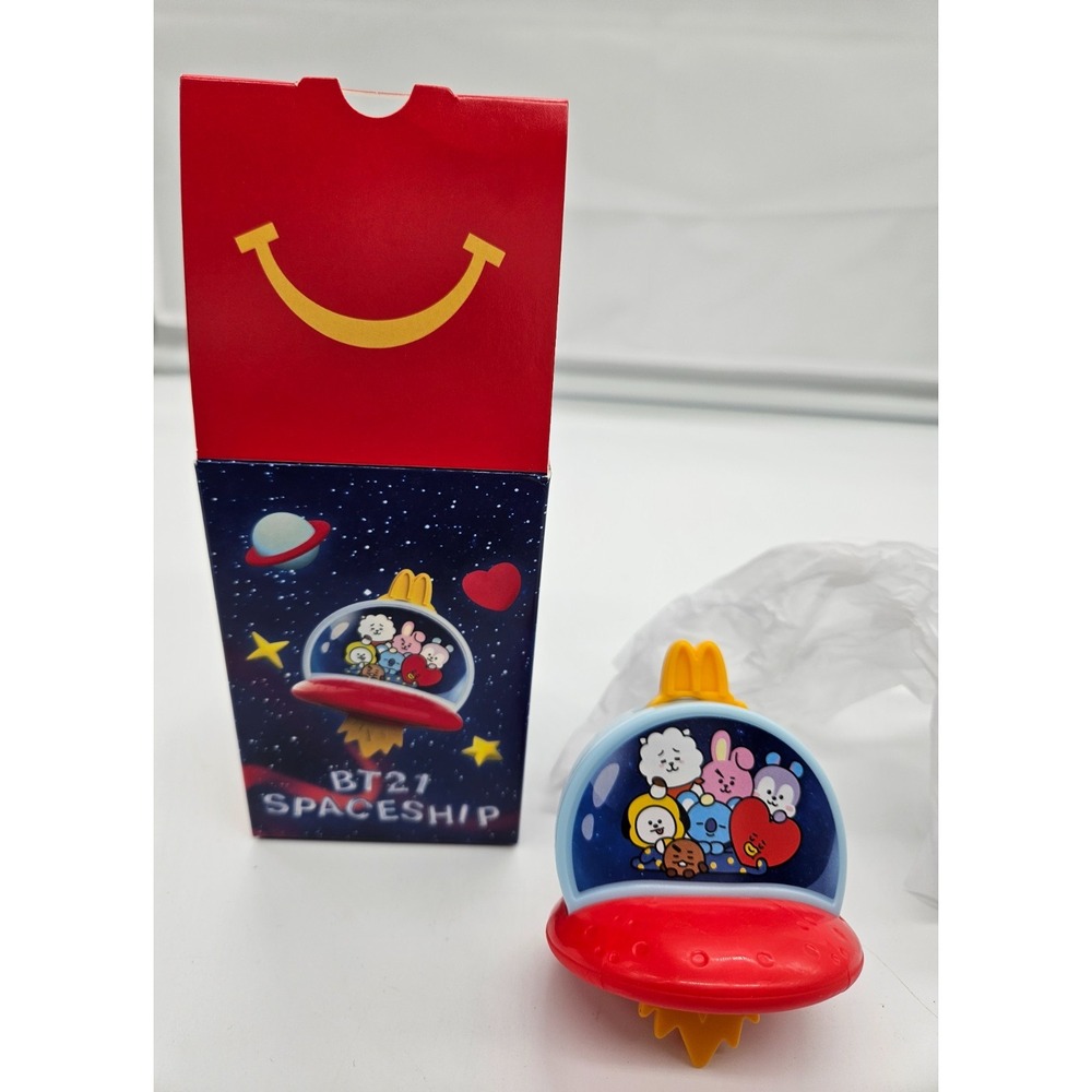 McDonalds BT21 Spaceship Toy 2026 Happy Meal BTS Group Clip Figures New Sealed